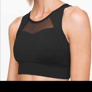 New Lululemon sports bra size 4
